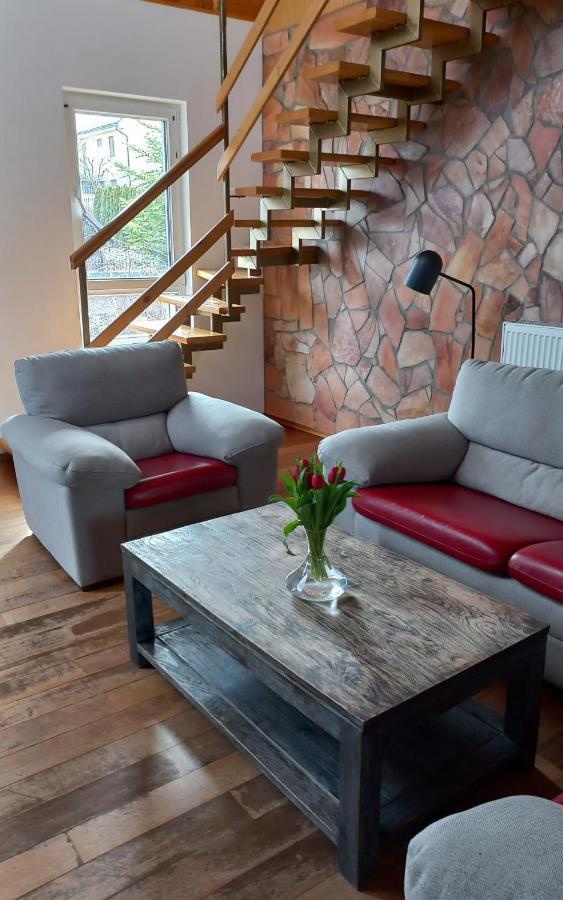 Villa Haskova With 3 Bedrooms Banská Bystrica Exteriör bild